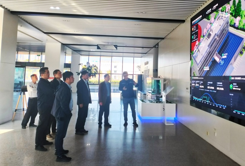 環境發展中心調研組到北京奔馳汽車有限公司交流座談雙碳和碳足跡管理工作